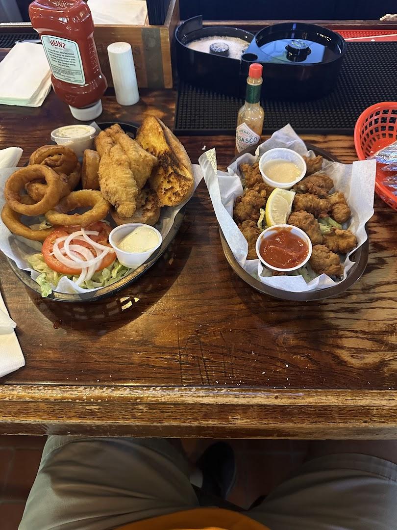 Courtyard Oyster Bar & Grill @ Lincoln